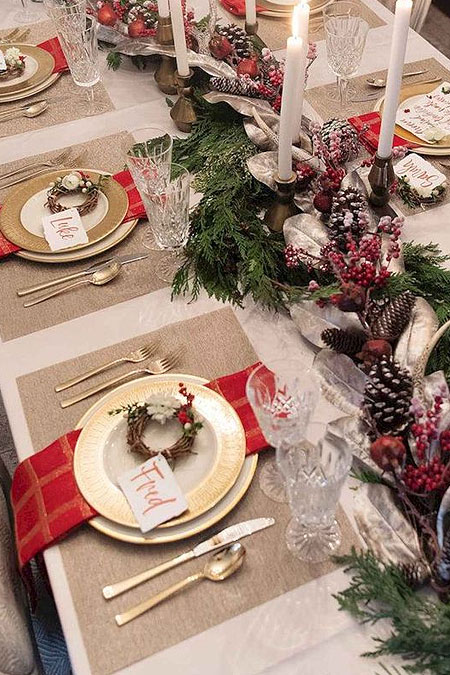 how to dress christmas dining table