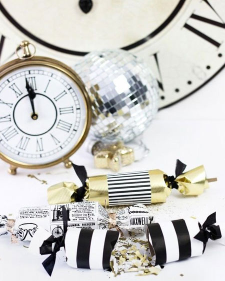 leftover wrapping paper new year party decor