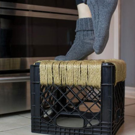 recycle plastic crate into step stool