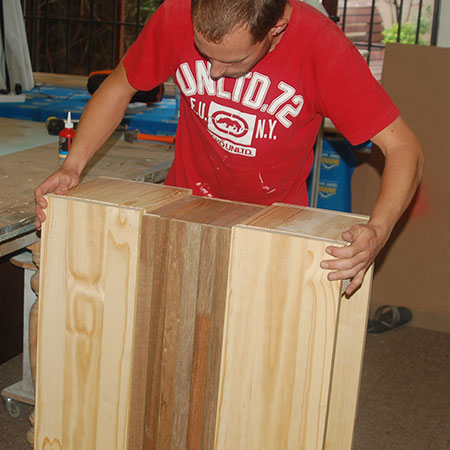 assemble planter box