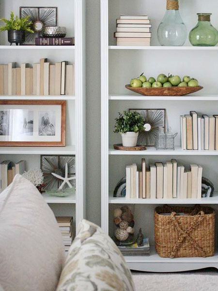 how to organize bookcase
