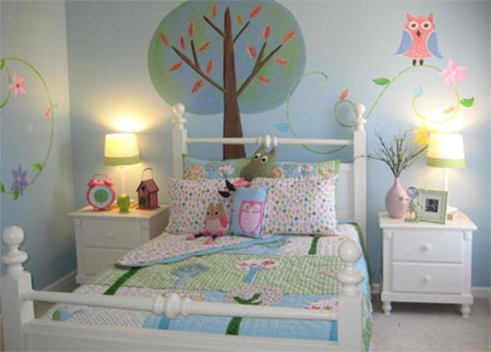 Decorating with wall murals 