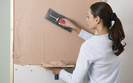 How to apply plaster to walls
