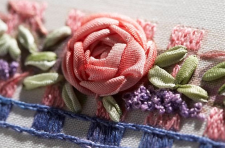 How to make a Dog Rose with Silk Ribbon – Dicraft Embroidery