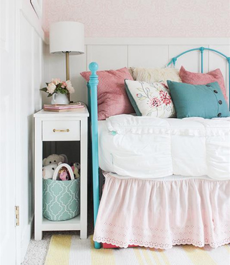 HOME DZINE Bedrooms | DIY nightstand for a small bedroom