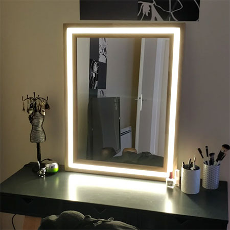 Buy Gadgetzone® White Freestanding Table Top Hollywood Vanity Mirror  Shaving Mirror, Light Up Mirror Illuminated Dressing Table Mirror LED Mirror.  Essential All Round Cosmetic Mirror. Battery Operated. (Large (50 x 40 x