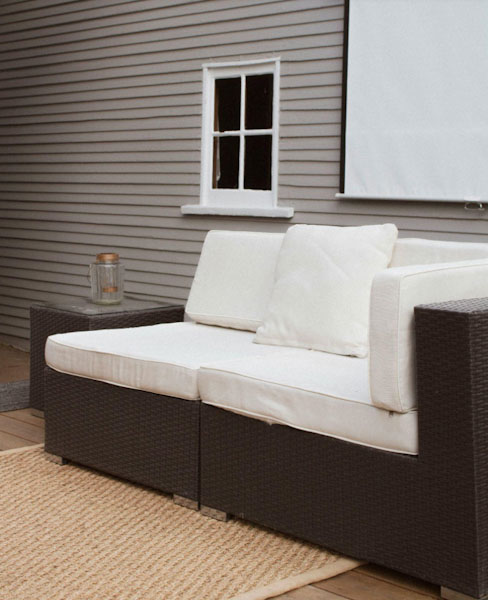 Advantages Of Purchasing Furniture From A Patio Furniture Sale 