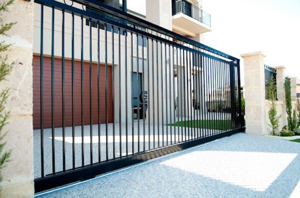 Your Ultimate Fence Guide: Choosing the Perfect Style