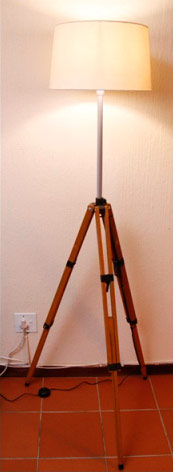 Floor lamp made from a second-hand tripod